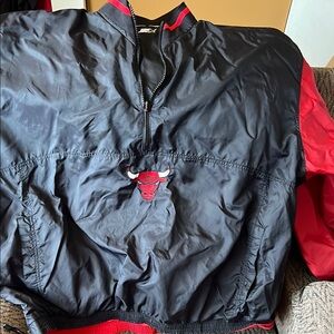 Chicago Bulls Black and Red used vintage reversible Windbreaker